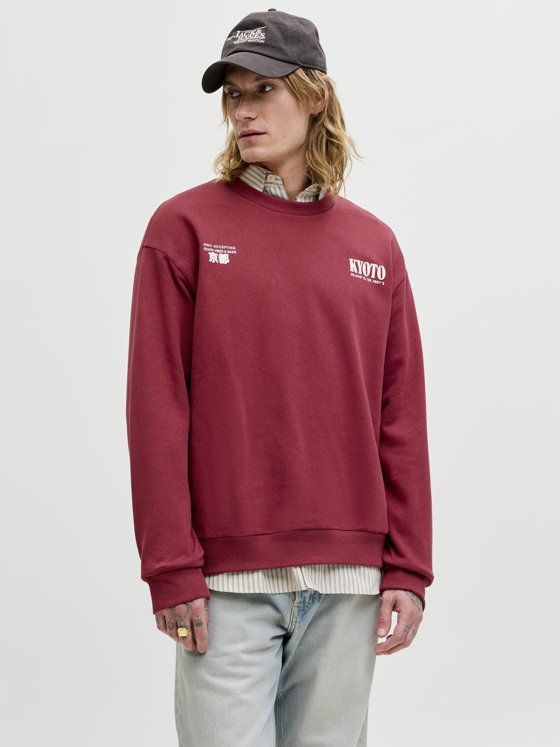 model_shot-front